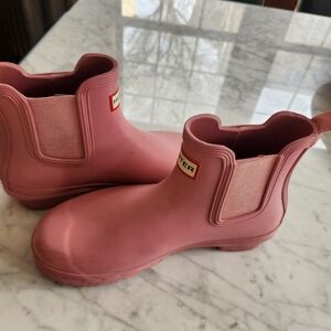 Hunter Short Matte Pink Chelsea Rain Boots